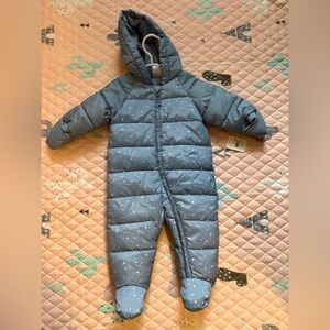 NWT Unisex Cozy Blue Snowsuit 6-9M